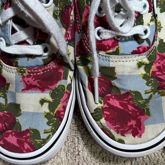 Vans 721357 Roses On Blue Checkered Pattern Sk8 Shoe Off The Wall Size 6.5 - Picture 8 of 10